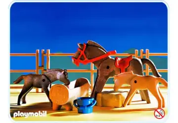 Playmobil 3856-A - Enclos à chevaux / abreuvoir