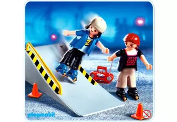 Playmobil 4415-A - 2 jeunes en rollers / tremplin